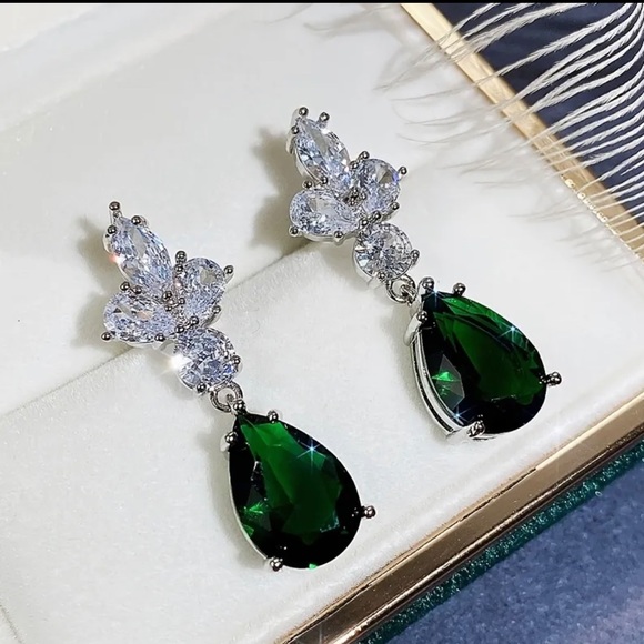 Teardrop Emerald & Diamond Drop Earrings - Picture 4 of 8